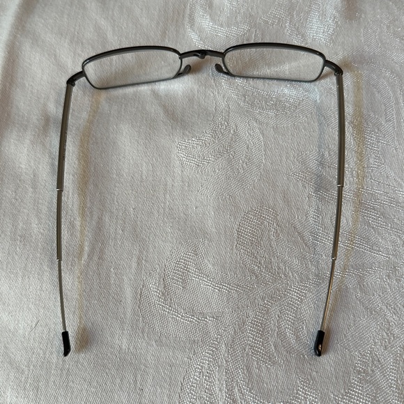 Magnavision Foldable Readers - Picture 3 of 7